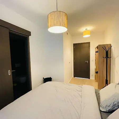 T & B Trianon - Chic & Cosy Apartment